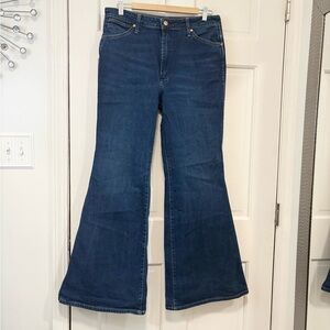 Wrangler High Rise Flare Jeans Blue Indigood Western Cowgirl‎ Boho Wanderer 32L